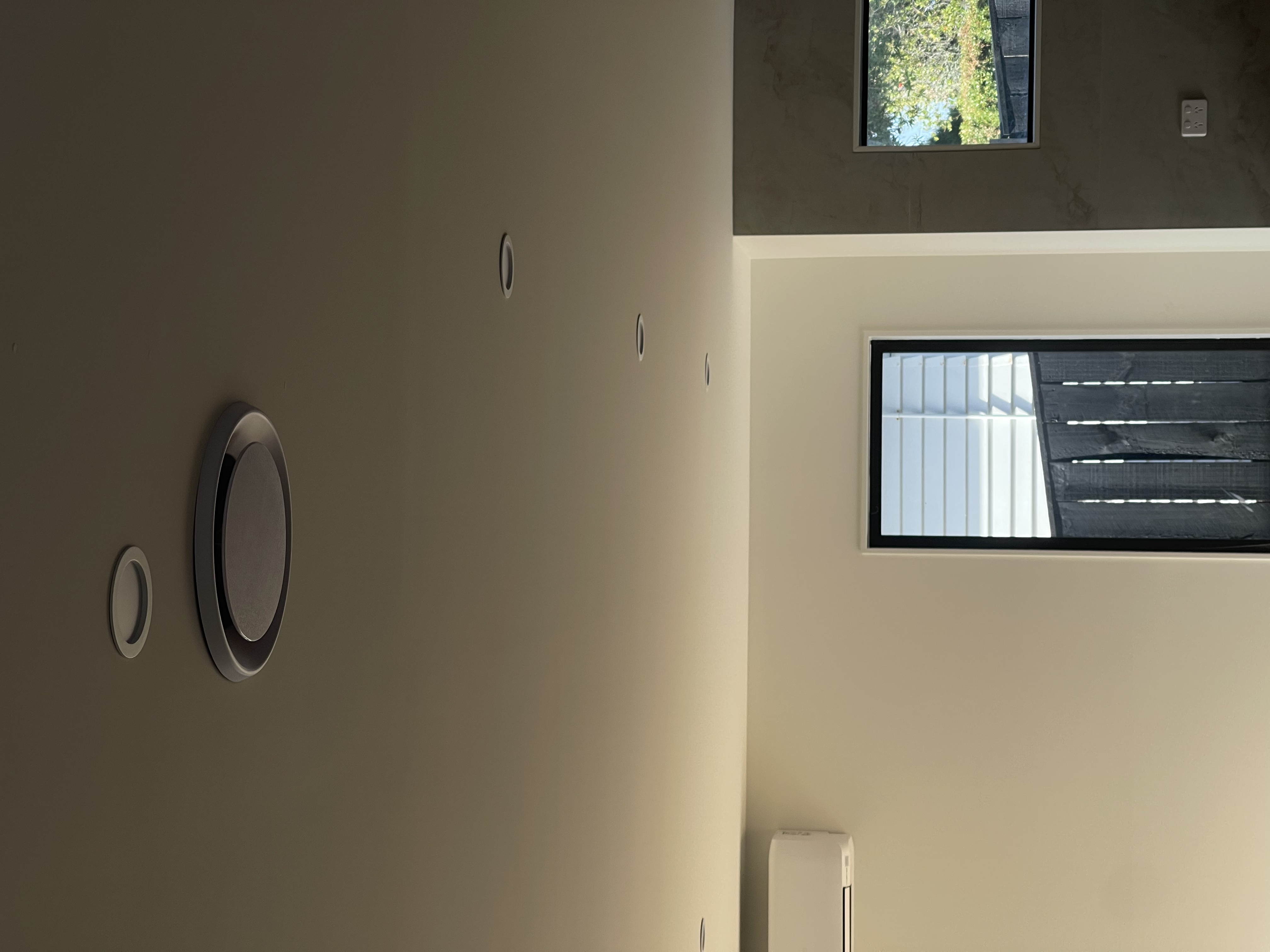 Interior 6